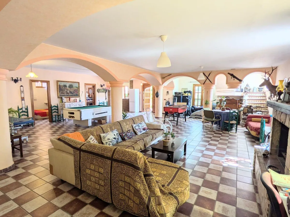 4f183c99-a412-4197-bd75-fbf4955bf732