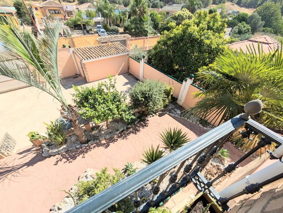 5cdfc371-503a-4e49-9b3e-5edf509eb2ea