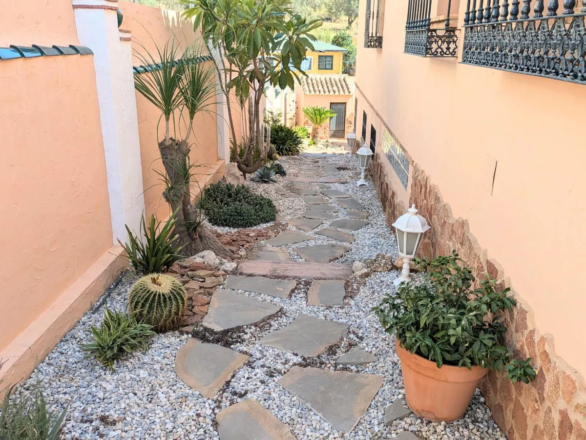 7aa535ad-d307-434b-b5b8-10797f434d77