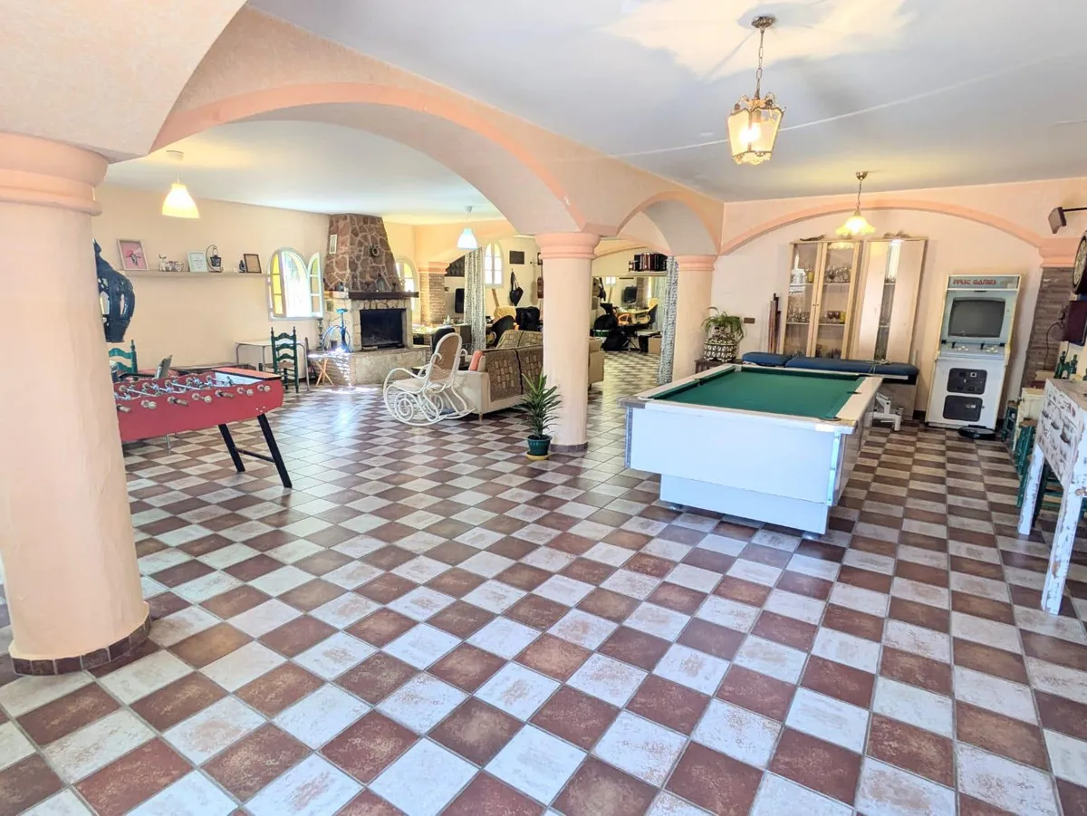 9198c0bb-bcbb-4f4f-9ee2-e8665a119ca3