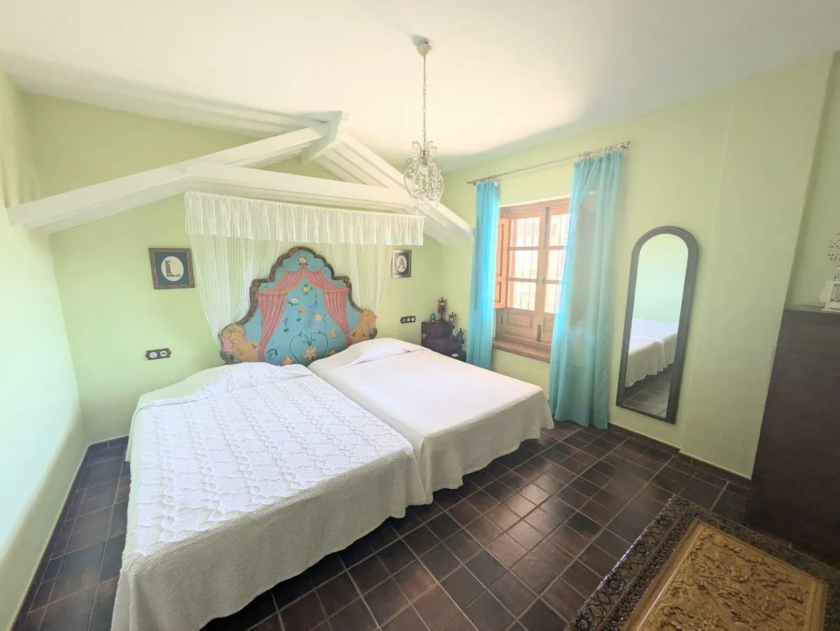 bf6fa17c-ae0a-4b45-8a5d-018f79235617