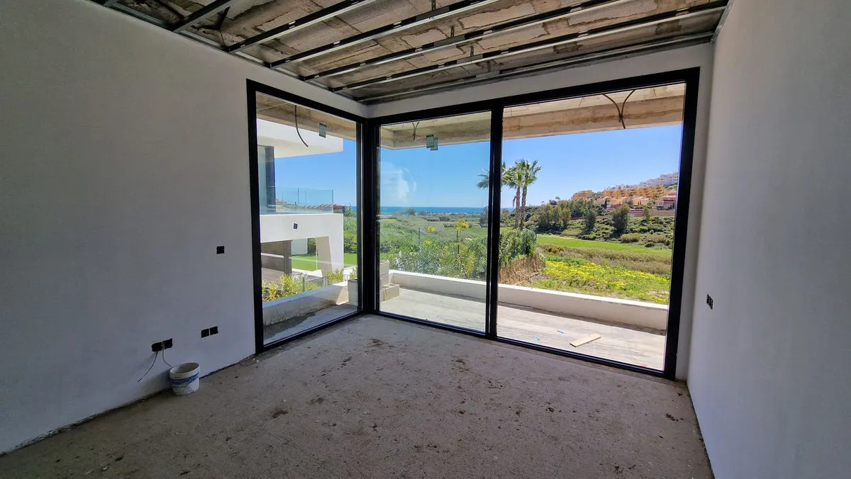 2a43b93c-1903-4844-8f28-6f6e91f4fee8