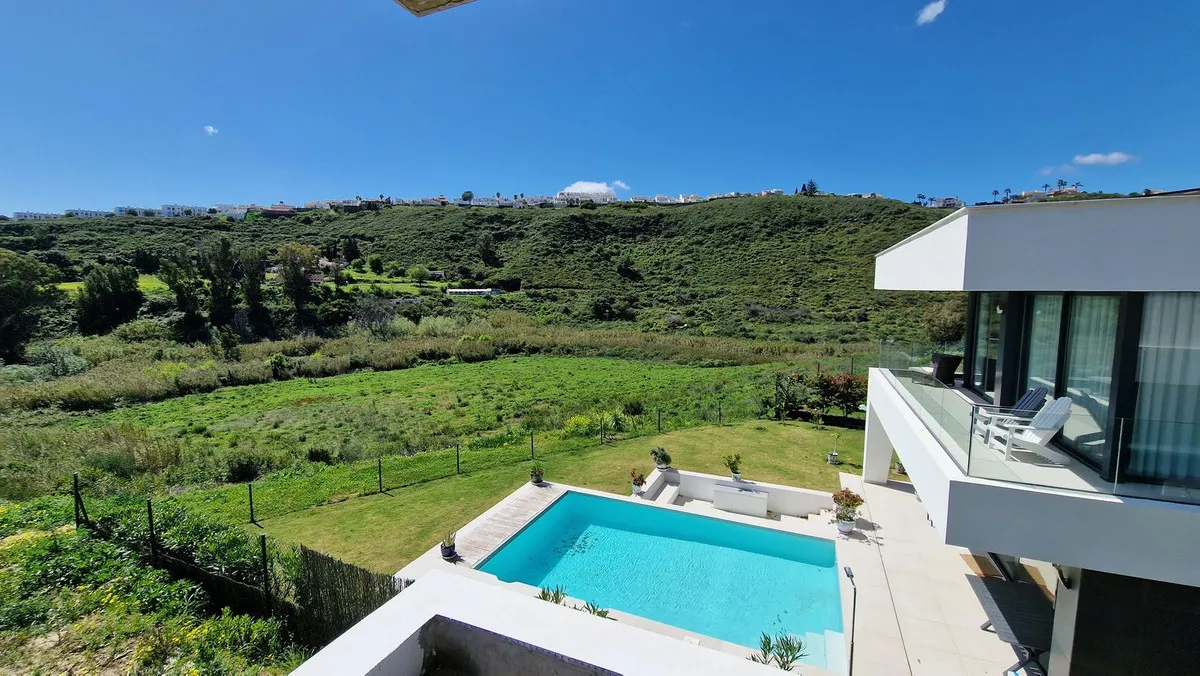 563c4bd6-ef0e-4060-9295-a93aac109b33