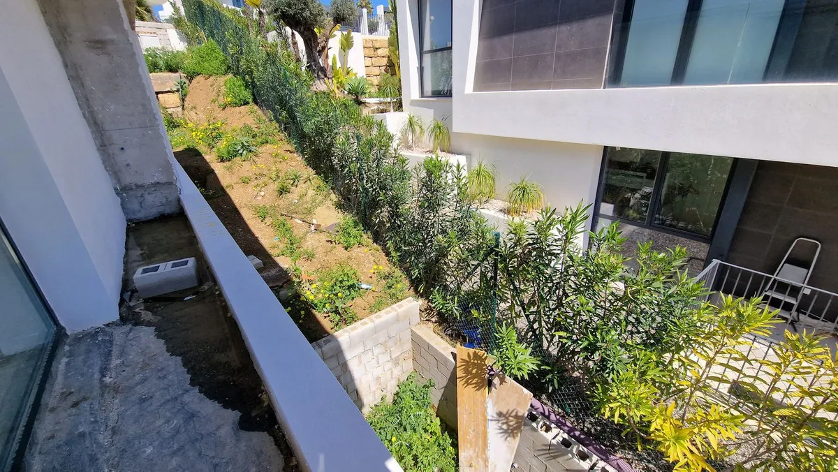 bfc43e27-9e4f-4bc8-9c63-670d5a3dfc66