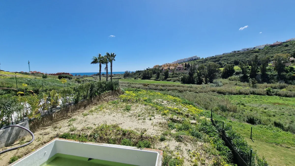 ee5bd47e-199c-4352-875d-06ac38c393d2