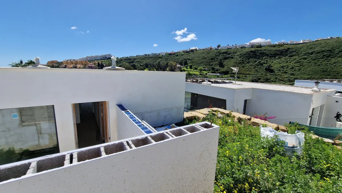 f0ffd16e-29de-480a-a080-db7a0dcd8d11