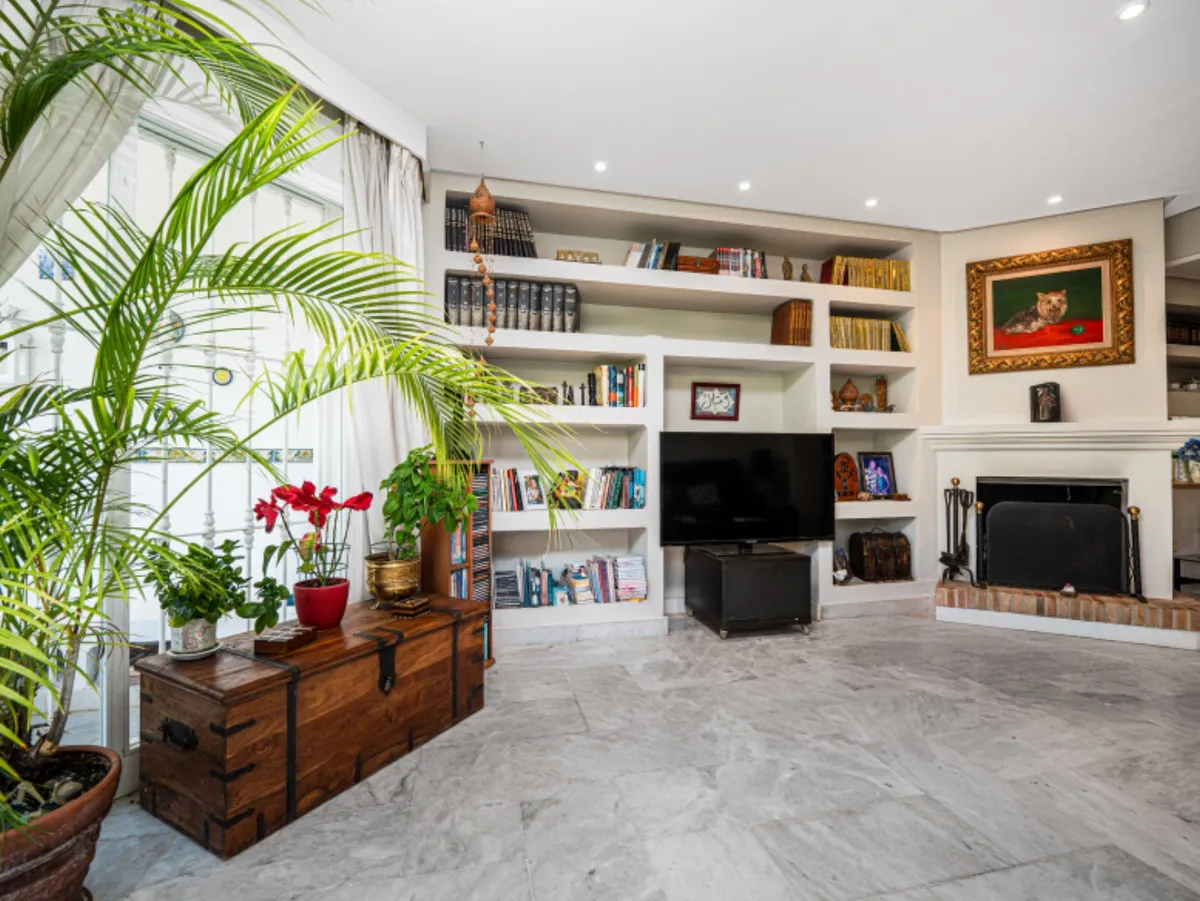 040c9a63-e8af-4ae0-9941-73350d44213e