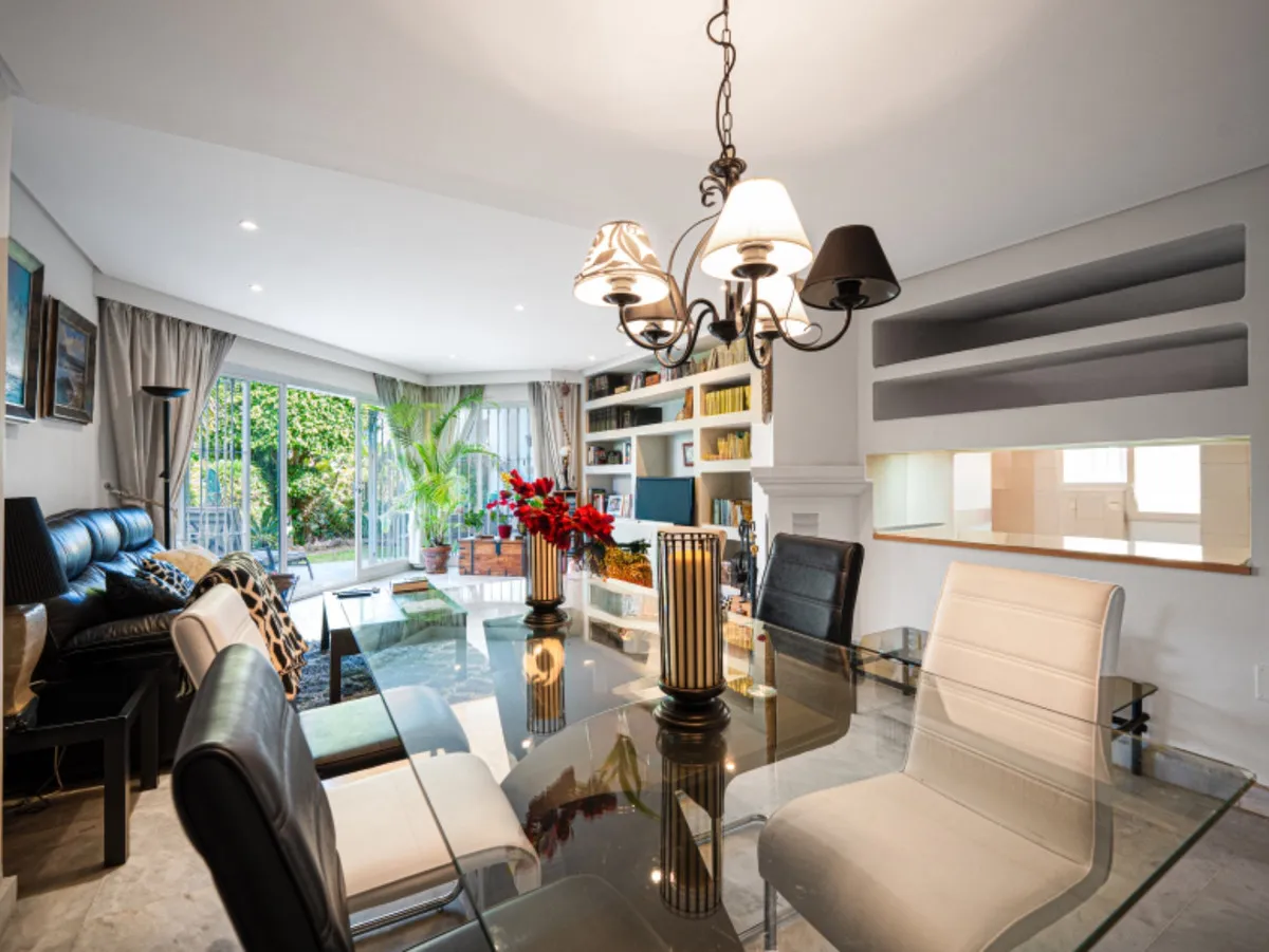 96d72d9c-c067-4770-ae1f-e3c4105b83f6