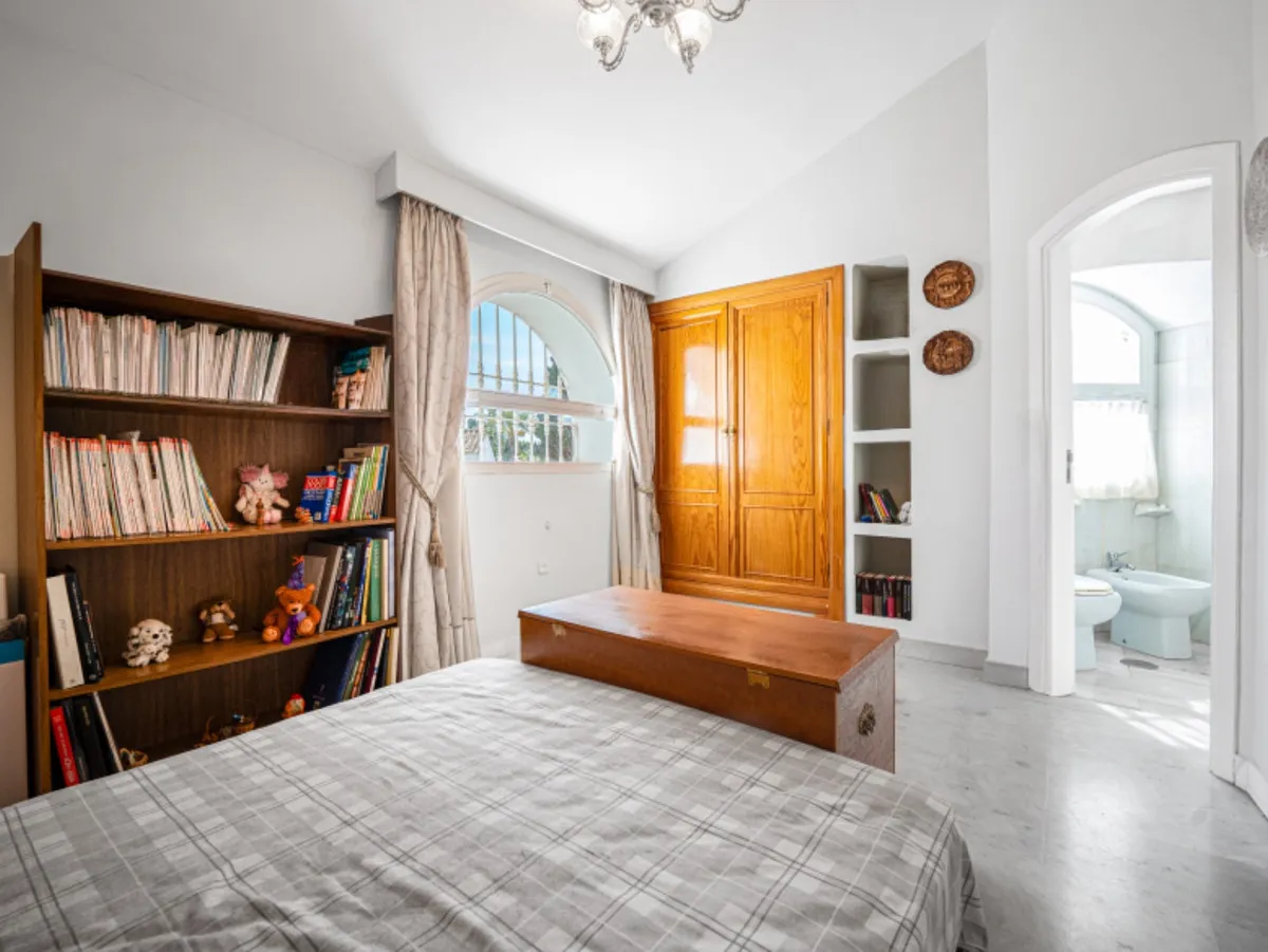 cf63f6af-809d-4402-97aa-f369190a5dd9