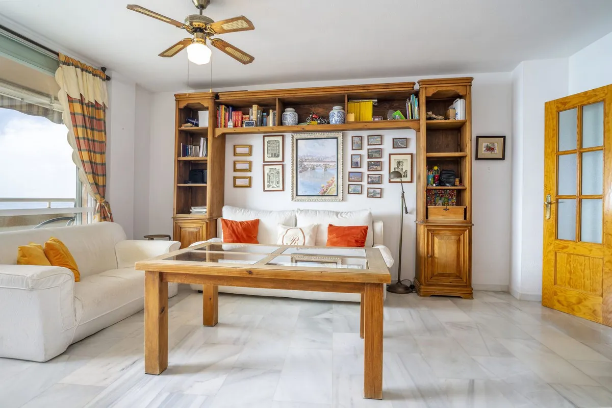 04e360a3-44e2-4f78-9880-5e6abc4cb1cd