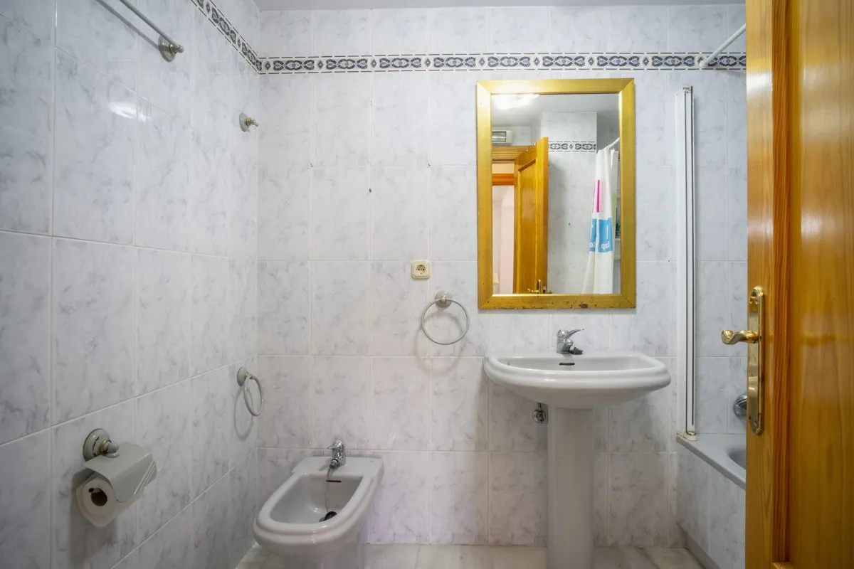 32a724af-cfcd-4123-bd2e-8d4cf09a4aab