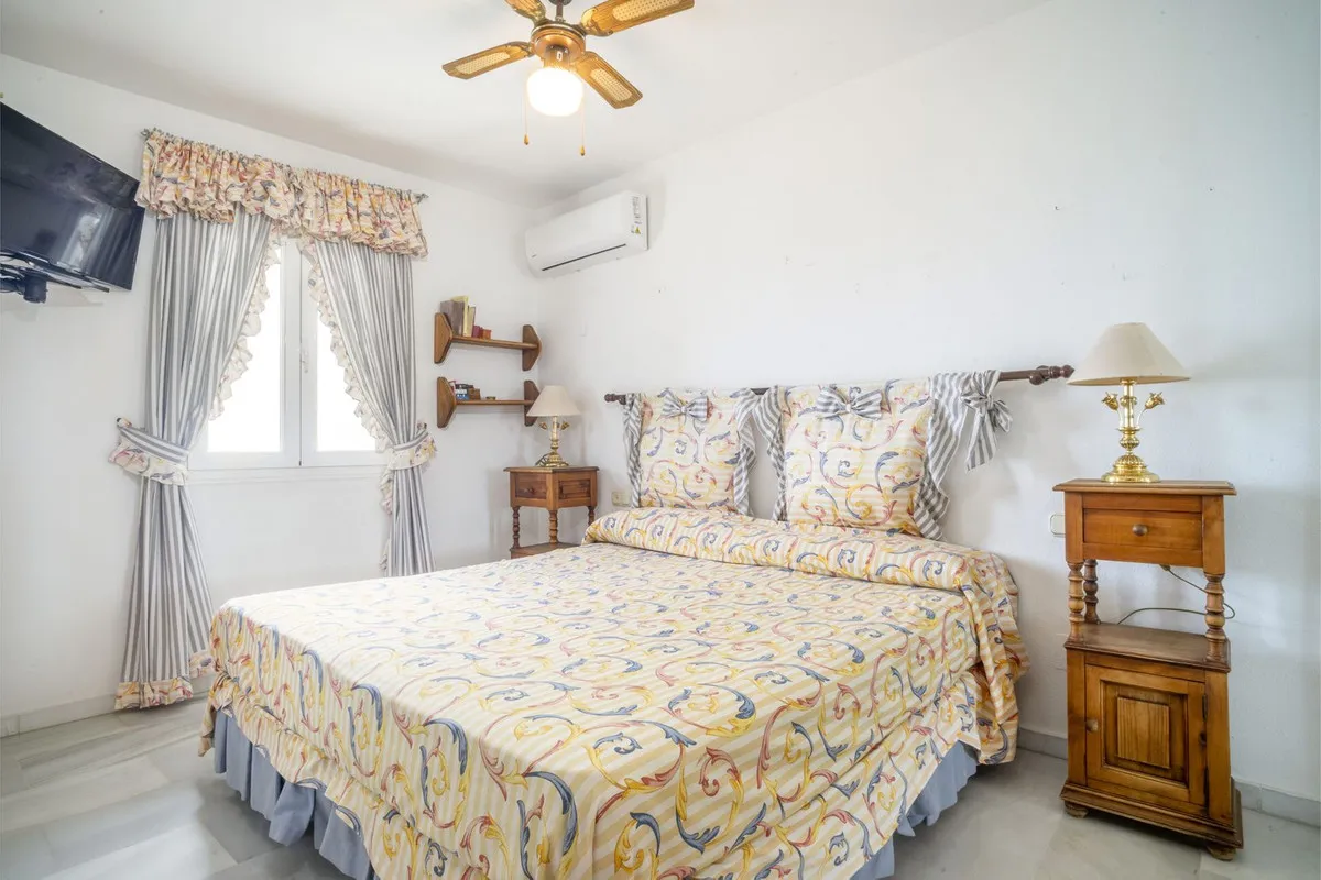 52aec9b6-7c3b-4977-87f1-0e0d4d6ebabf