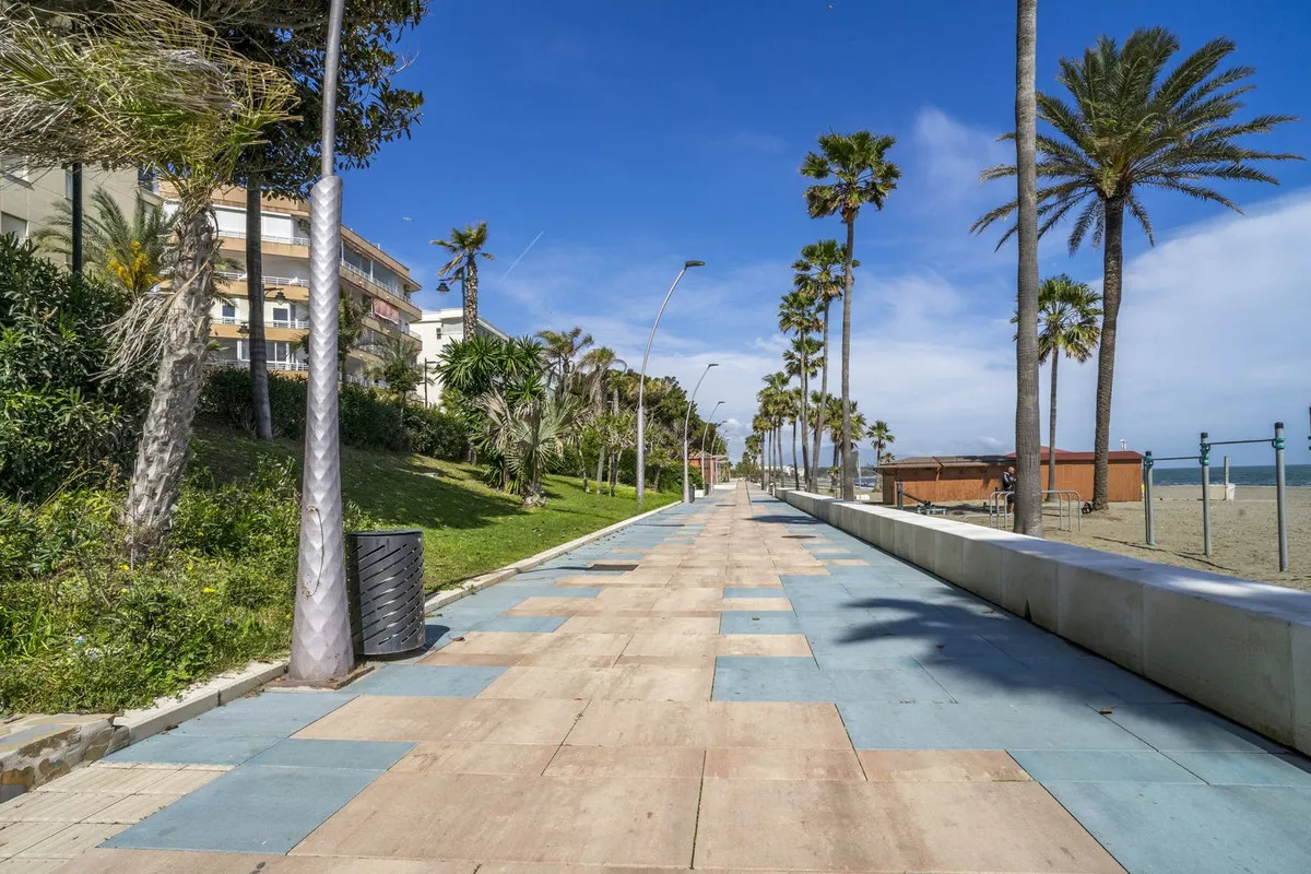 b14e4911-a2e6-46d9-b439-31f4d5d7b3af