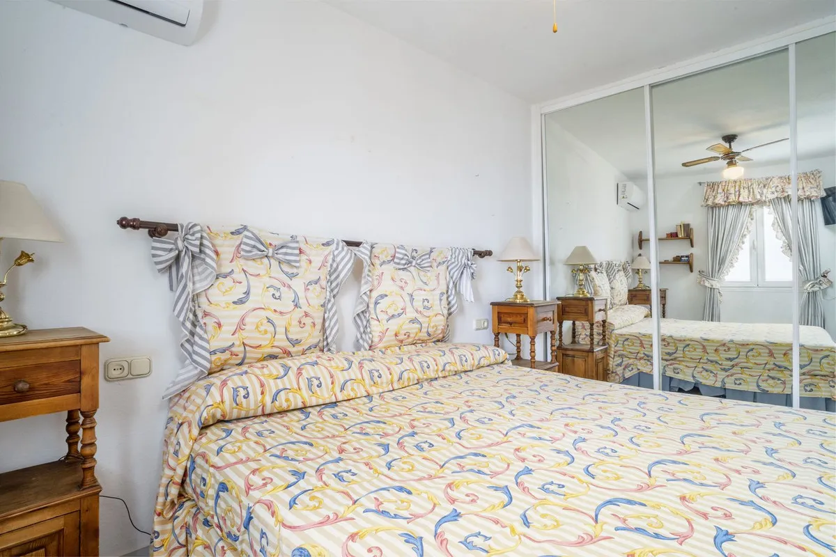 eeb4dd80-e398-4238-9f17-7808827f8e56