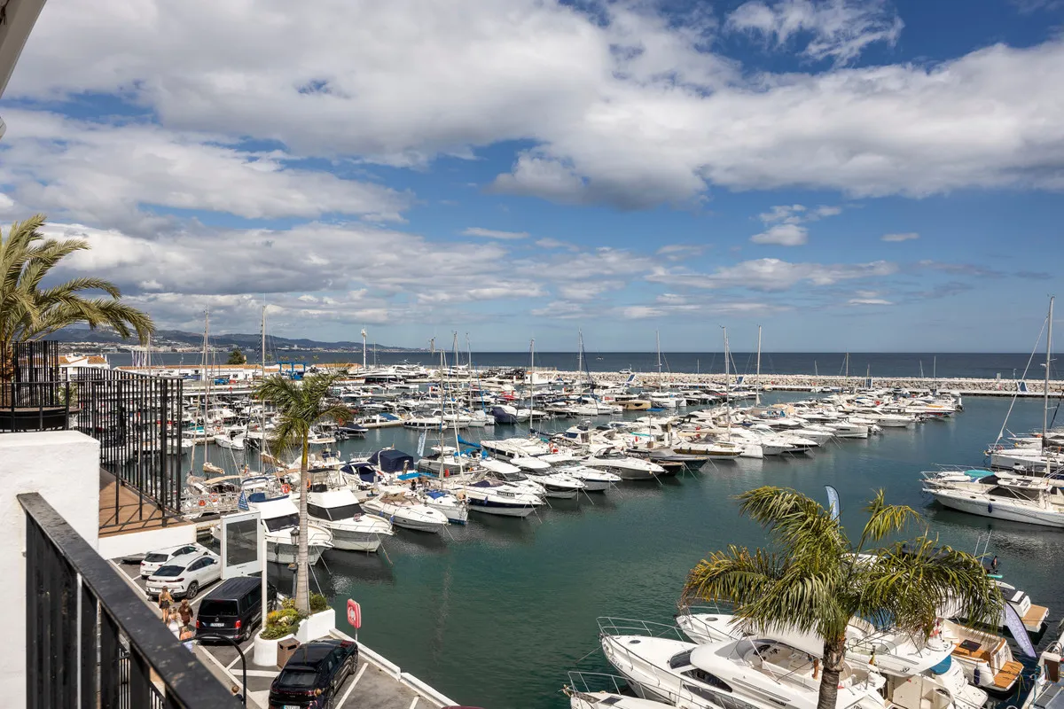 f5ee7a9d-7b3a-46fb-b3d5-501fea6039a4