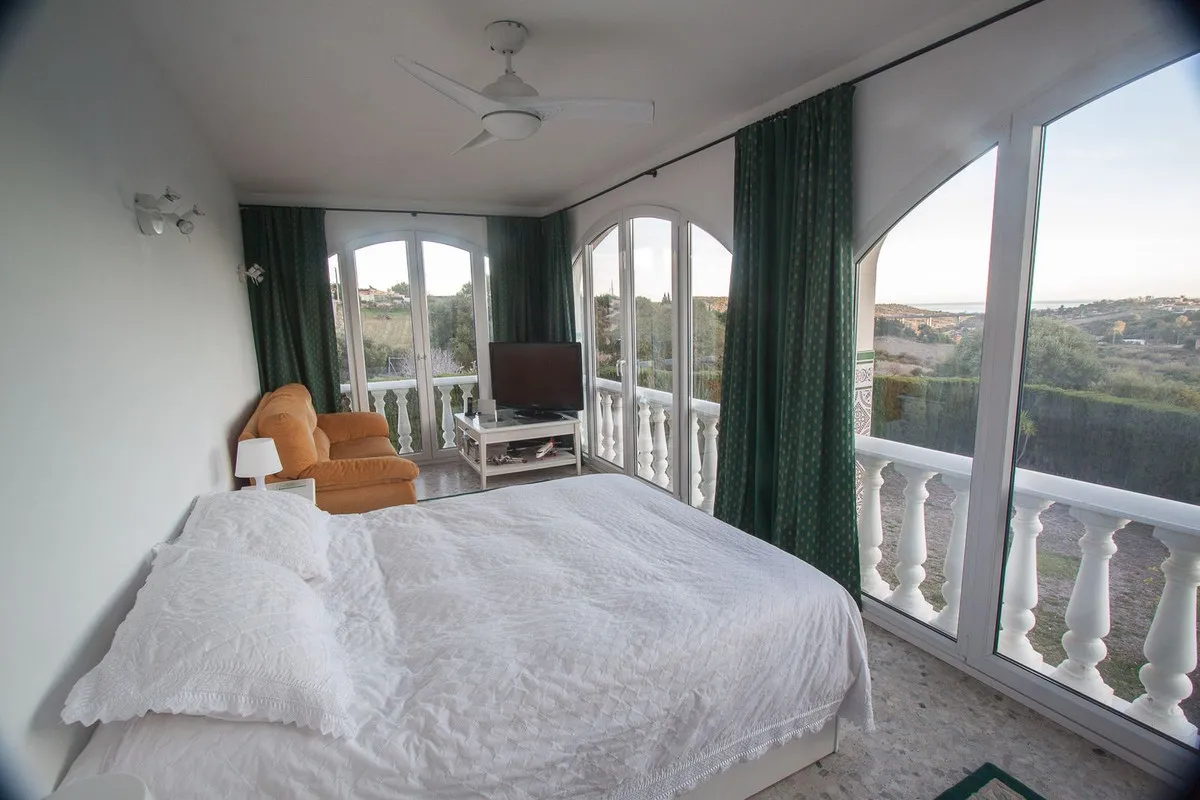 5d0ff633-d260-4906-962d-c39d11cc2403