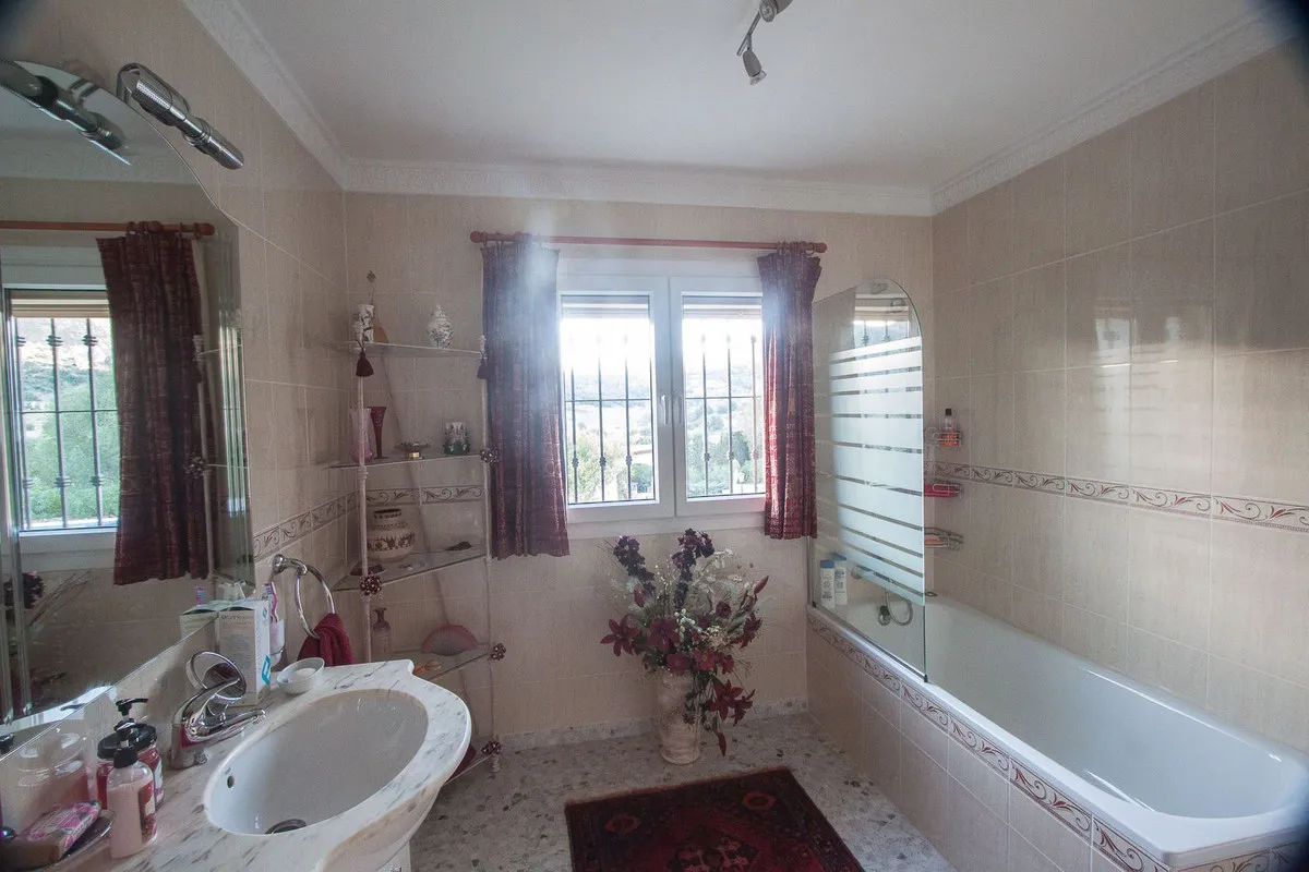 73e3f5ce-b31d-4c08-98d6-7ef58b574e50