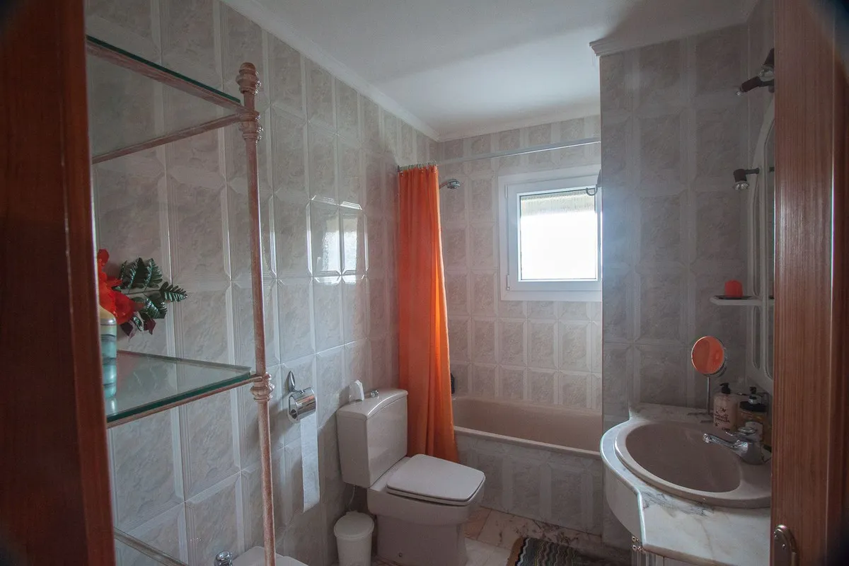 98dbb04e-5c6c-4bc0-9131-c90749140ad5