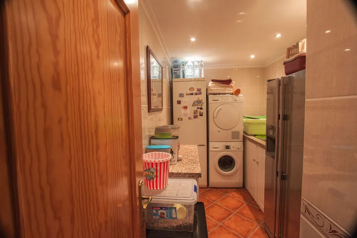 d9b1c2af-8ae5-4ee5-ba5c-790bdf23134f