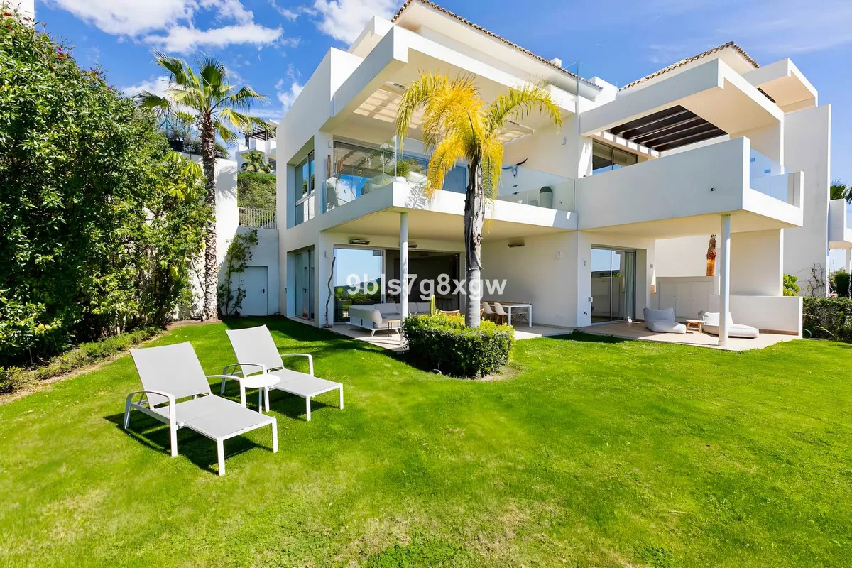 e44fc880-e15f-44af-8b33-8319b3b6b154