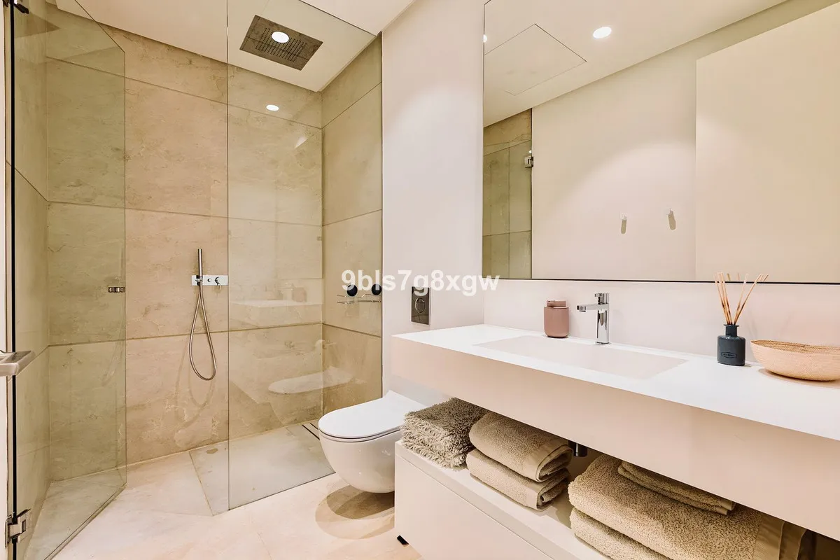 e8d49693-4f6c-4aa9-a23c-d3aa6513ad99