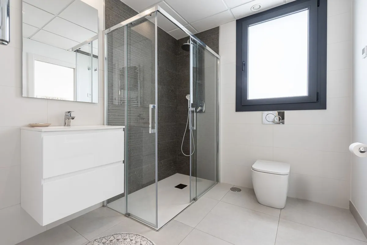 e8e5aece-972d-494a-9a69-667d0f296ffe