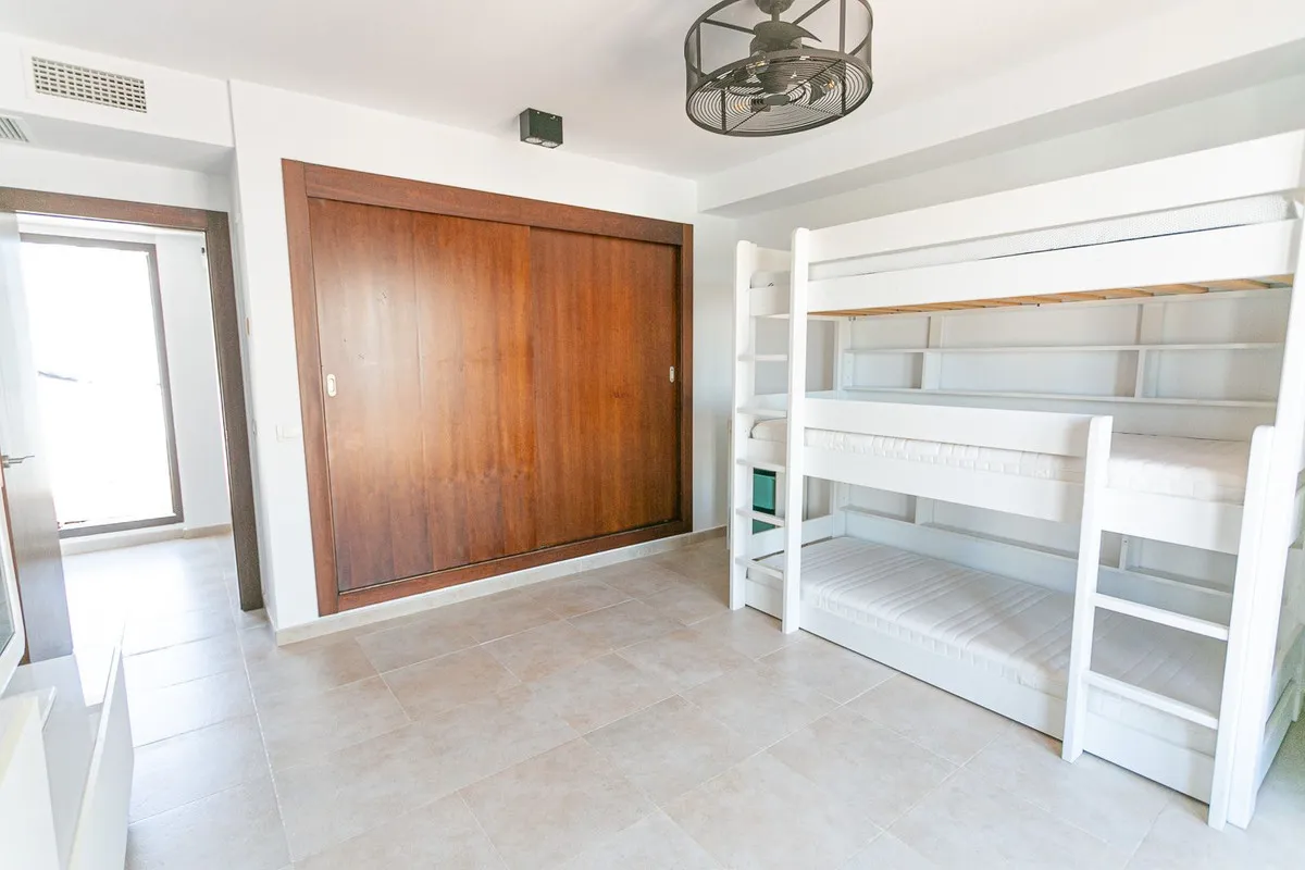 405abad9-bcbf-48a7-a9b1-4281f835e0bb