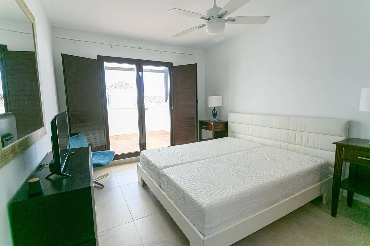 50001537-8b05-489a-a8b5-9580ed26f234