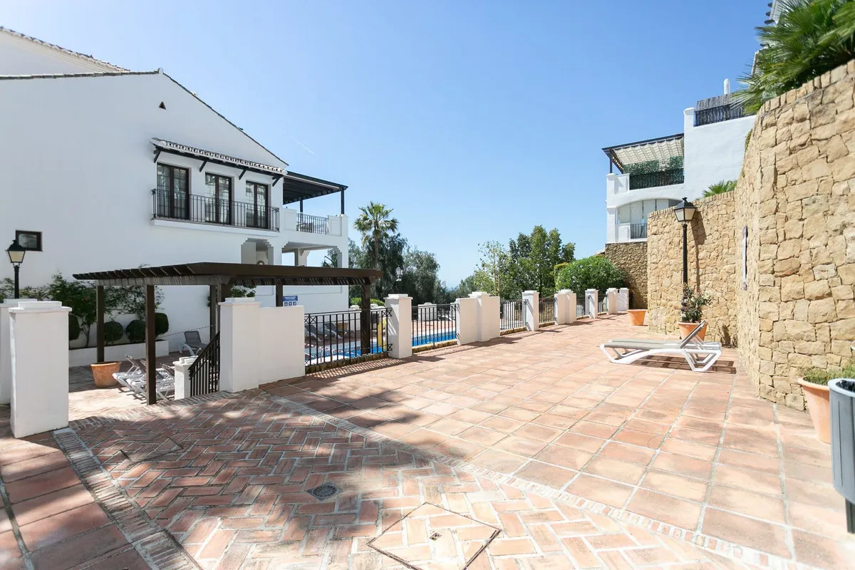 5d22e9b4-f61e-4595-9358-dba6f4294128