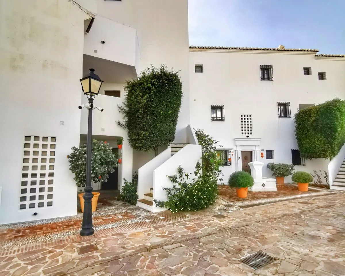 92807696-2b4b-422b-a8b1-3e4710e24994