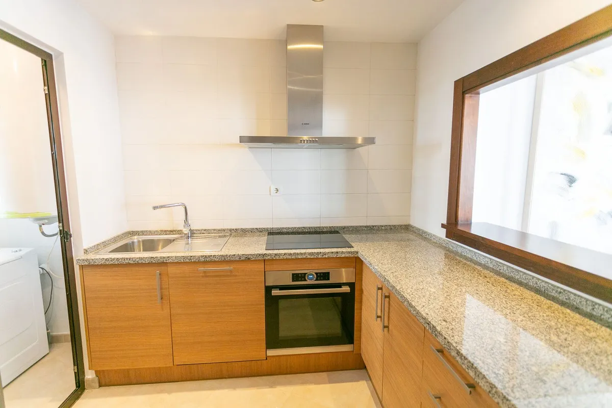 9eb1a325-1e01-42e8-9986-d42acdb40fec