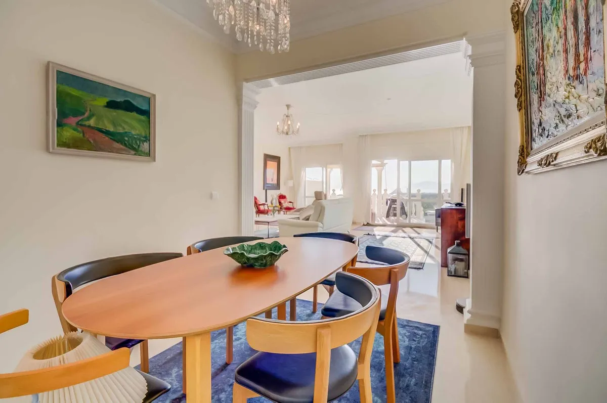 12719eaf-8571-420e-8e6d-4adc9c64d706