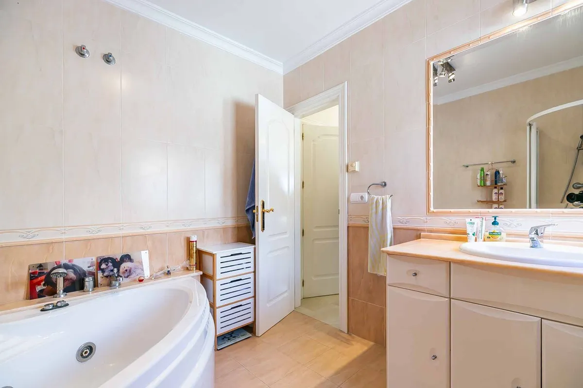 34ff39e9-a9ce-4158-87ac-c3dc524e8bce