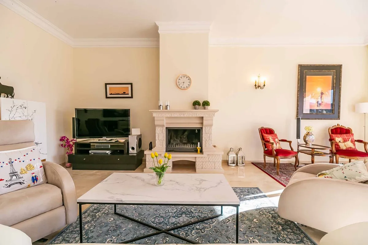 9704417d-a4d1-4ade-9ff5-f7fb0e459aeb