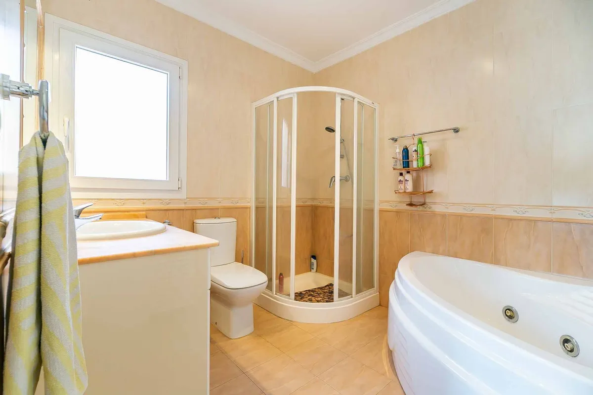 b4cd6314-173f-43f9-98f3-6361a329e3ef