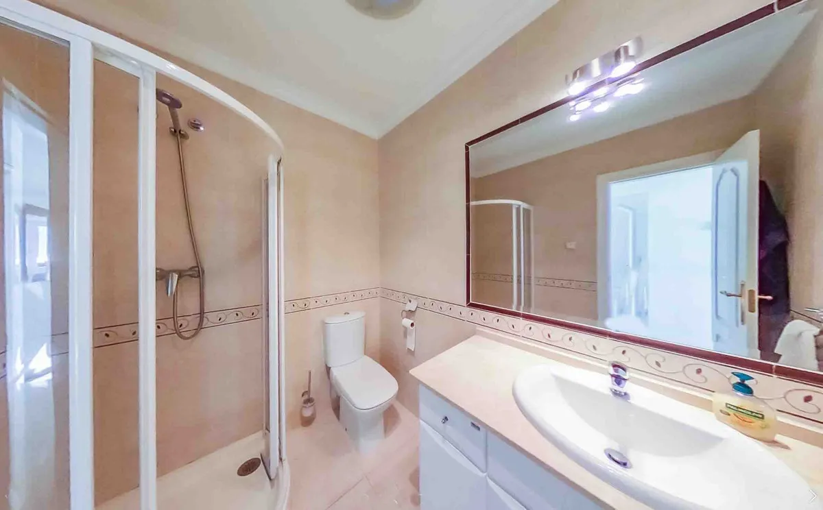 daacb003-0d8d-4875-afd6-13fede8754f4