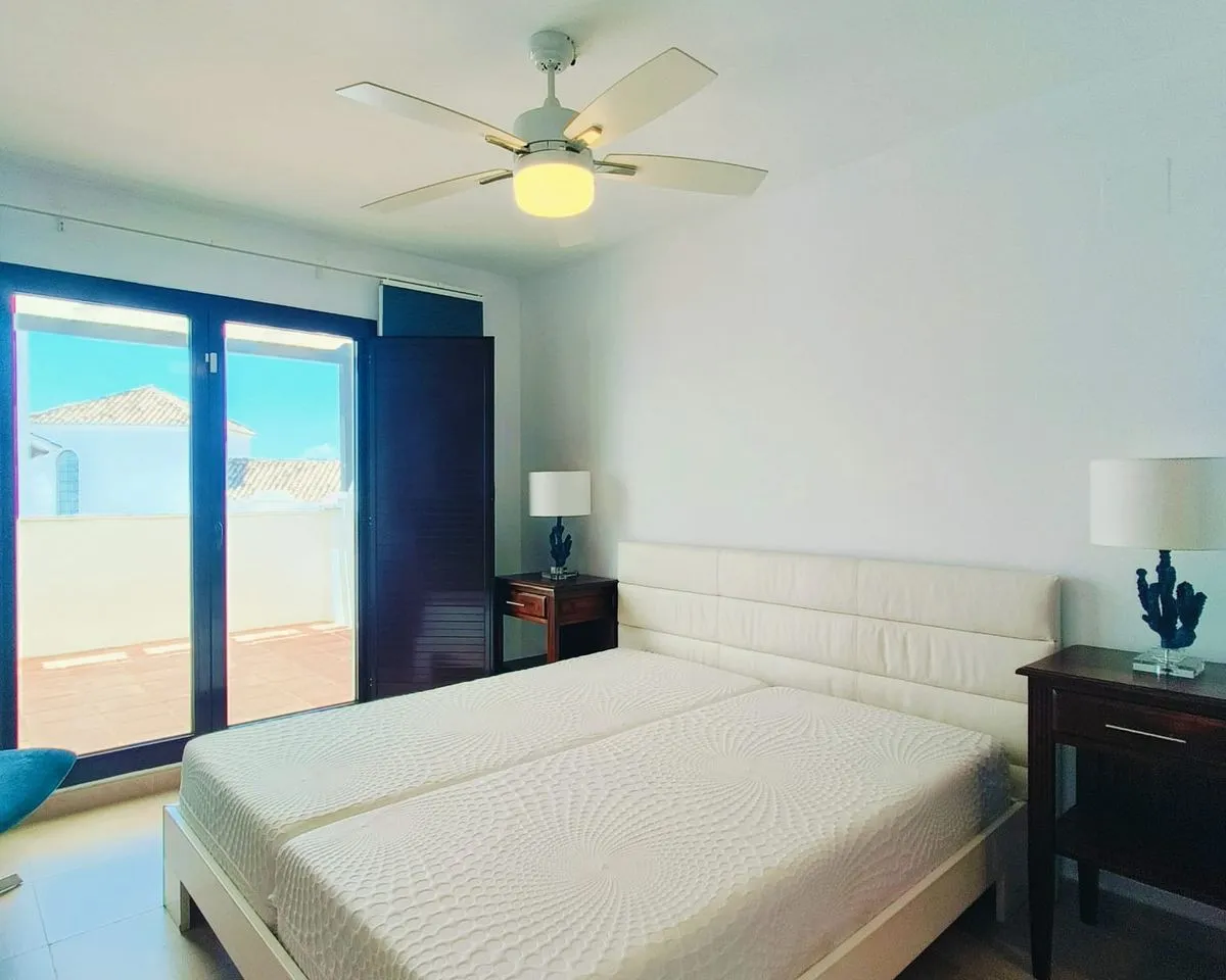 c5b1aa3e-c8d2-47e6-9bf5-d10427e65e09