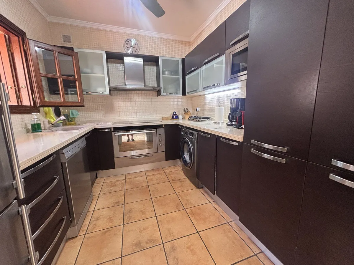 e5679d78-2e39-4115-8a31-8c4465d30185