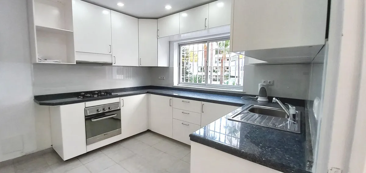 c8e2ac61-b21b-474f-b433-dad7dff4f2e3