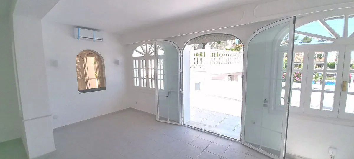 e9306ca0-a0d4-469e-a88e-02889d81dce0