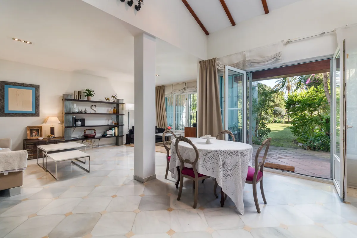 a3a5b6ee-4746-427c-b7a8-05e550bb8df3