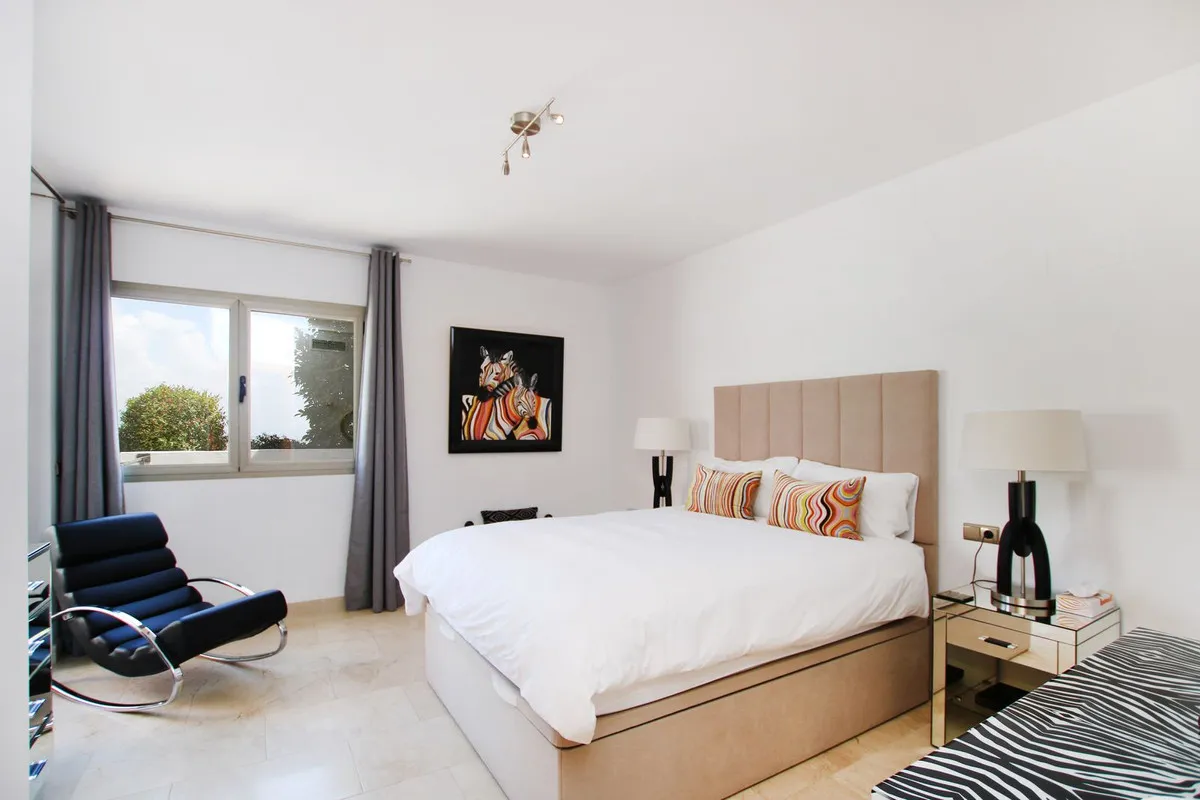 4b331481-d3f6-4838-9e28-eadaeb11e545