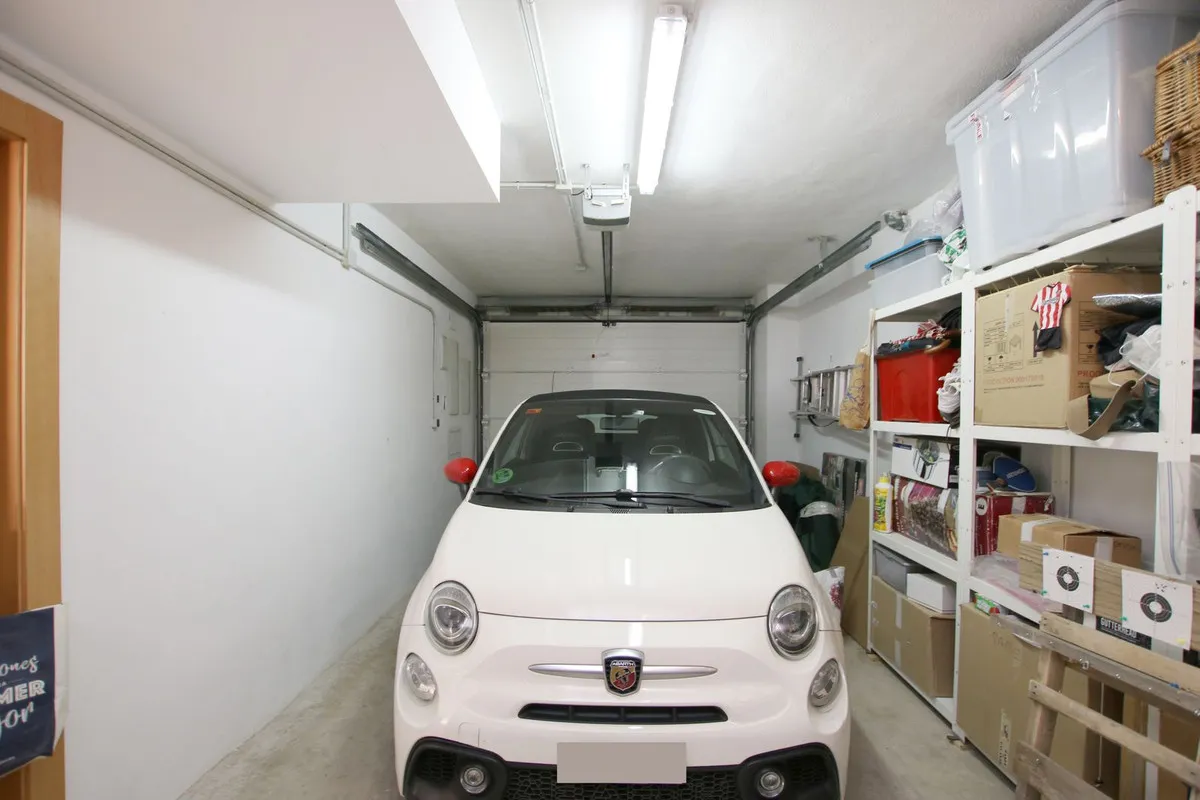 4d29461b-5015-44b0-9316-8f1976154de3