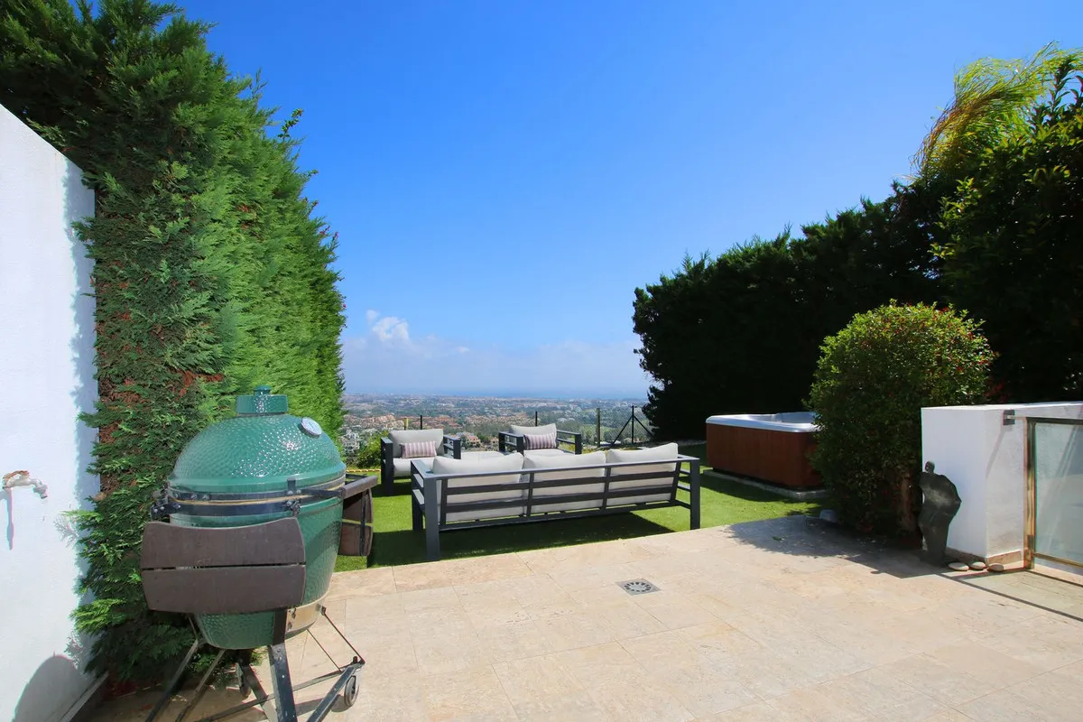 ef70c39a-e24a-402a-8189-7d4d73a36291