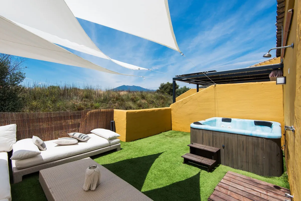 01ca4e34-db89-4c4e-980a-849e60c430c6