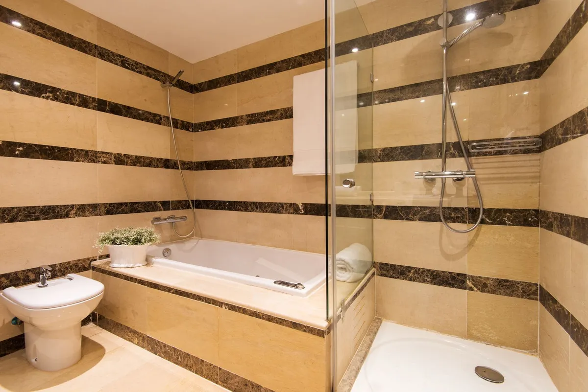 0972293a-e546-427c-9c54-653c08fc6008