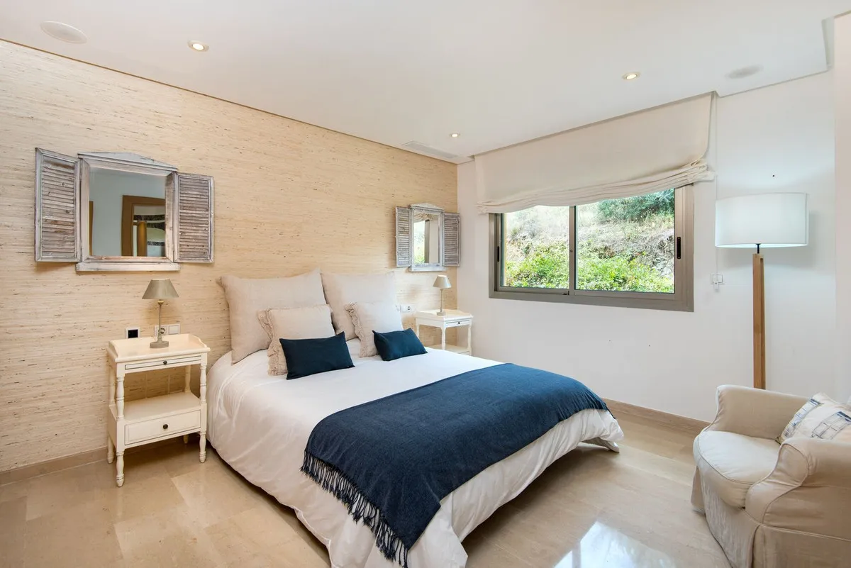 92b5f391-78bd-4acd-8107-a94827bb5793