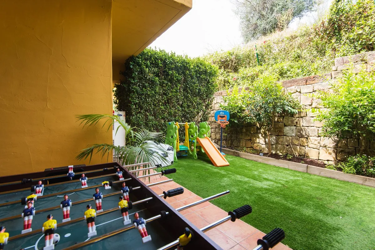 a835516b-2f69-4998-86f4-7ad4eb3a4b17