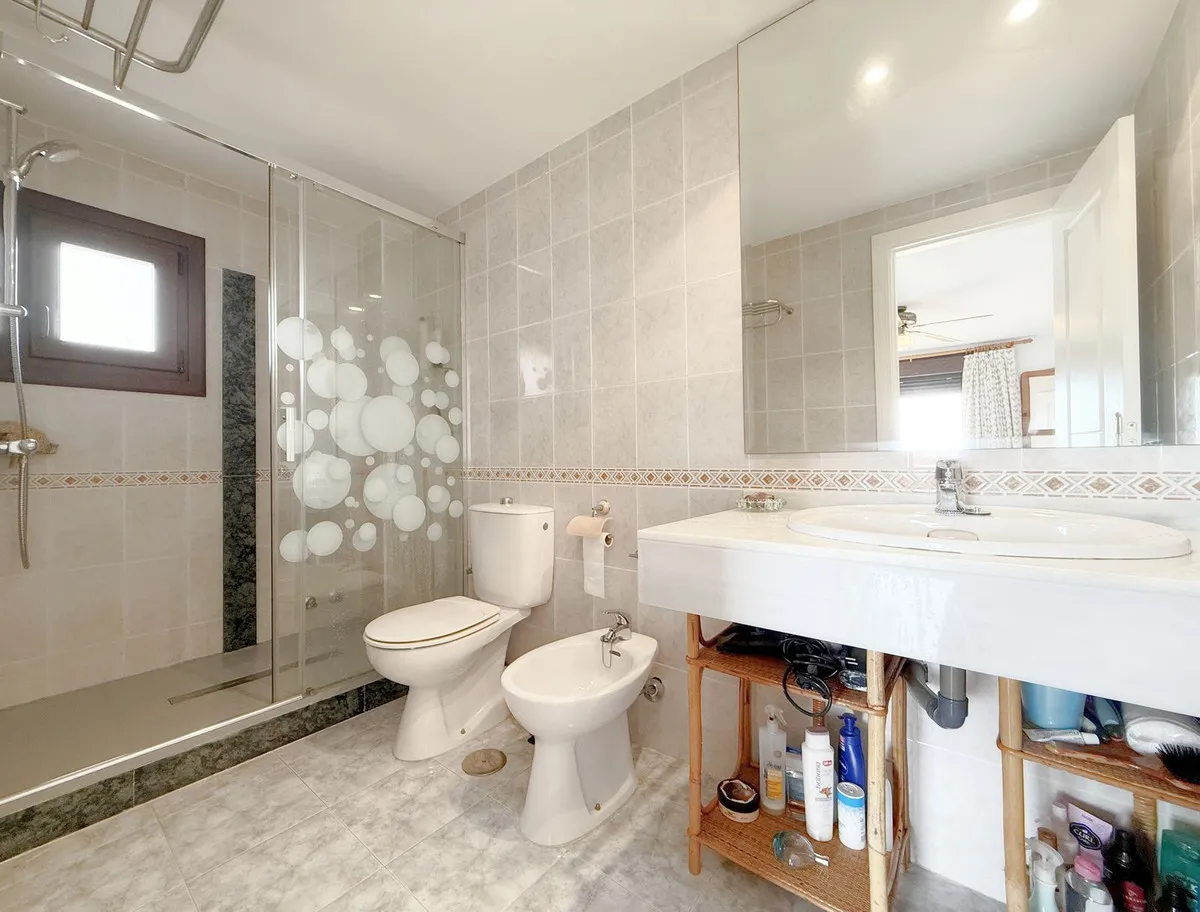 2e978f78-2786-46e1-a273-539f4451c01a