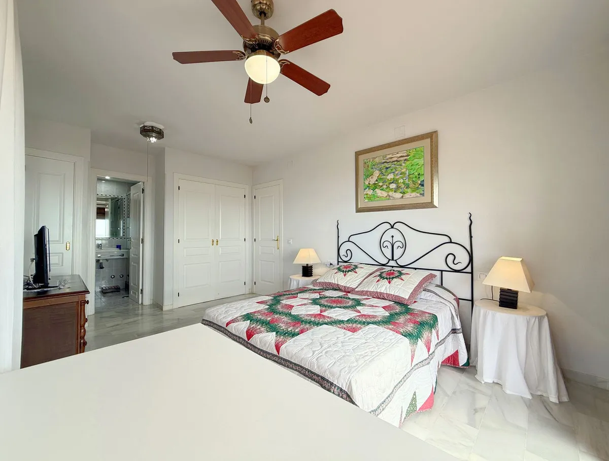 869b9d0a-a5ad-4ae9-89d0-3d4958d97443